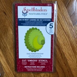 Spellbinders Nestabilities Scalloped Oval Dies